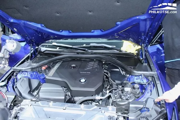 BMW 3-Series 2019 engine bay