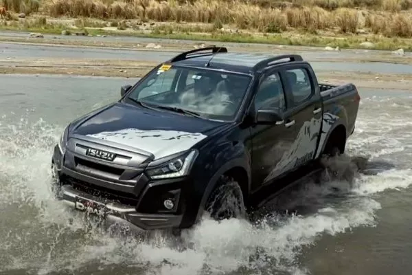 The Boondock 4x4 crossing a river