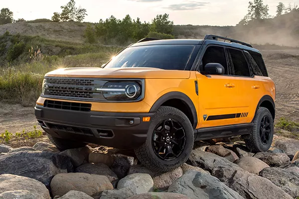 A picture of the Ford Bronco Sport in a dry rocky place