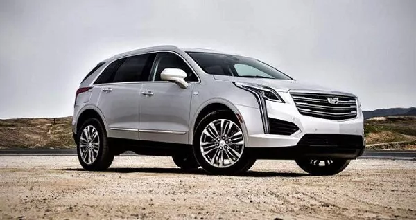 Silver cadillac XT6 2019