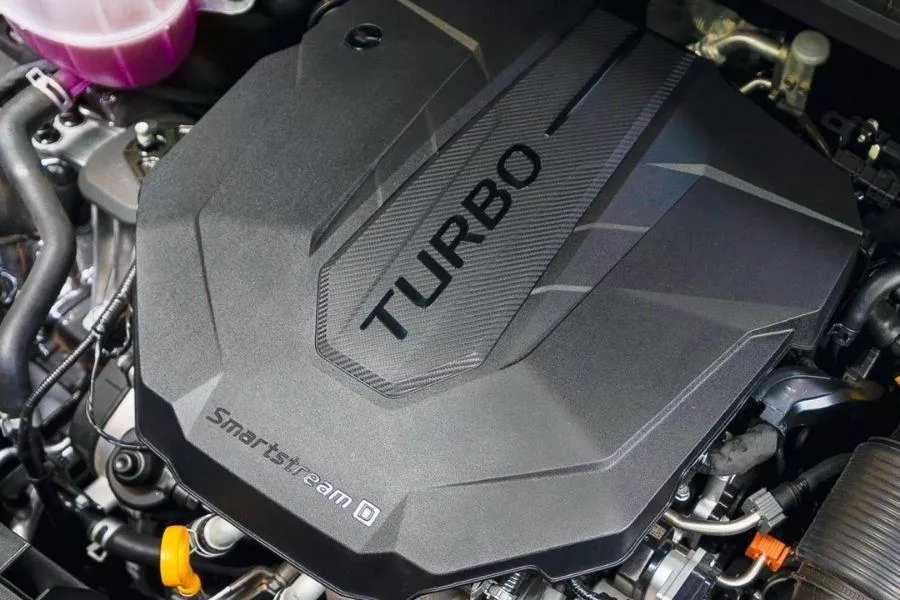 A picture of the Carnival's turbodiesel engine