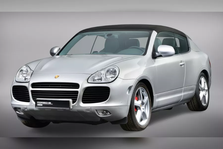 A picture of the Porsche Cayenne Convertible