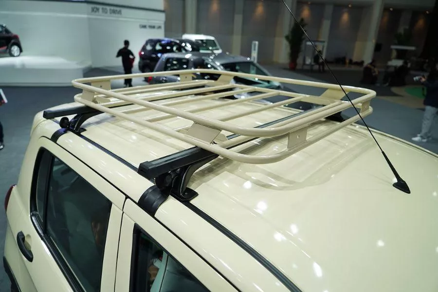 A picture of the retro Celerio's roof rack