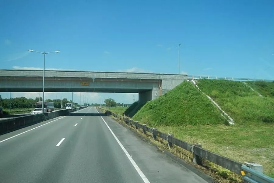 A picture of a section of the Central Luzon Link Expressway