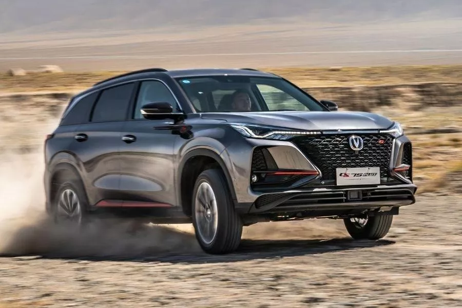 One sporty-looking crossover from Changan Changan CS75 Plus front view