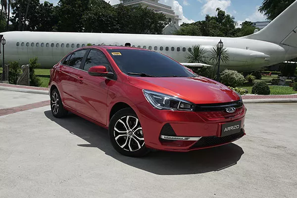 A picture of the Chery Arrizo 5e's front end.