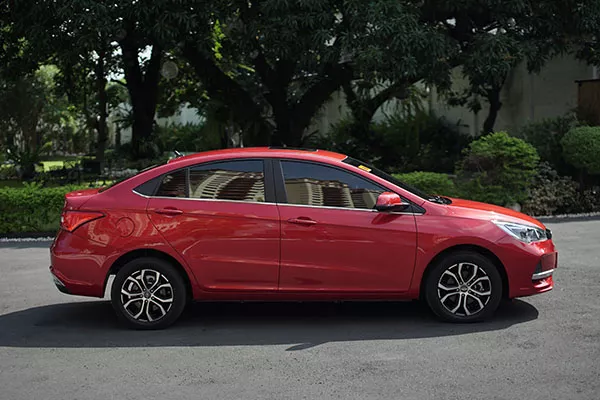 A picture of the side of the Arrizo 5e