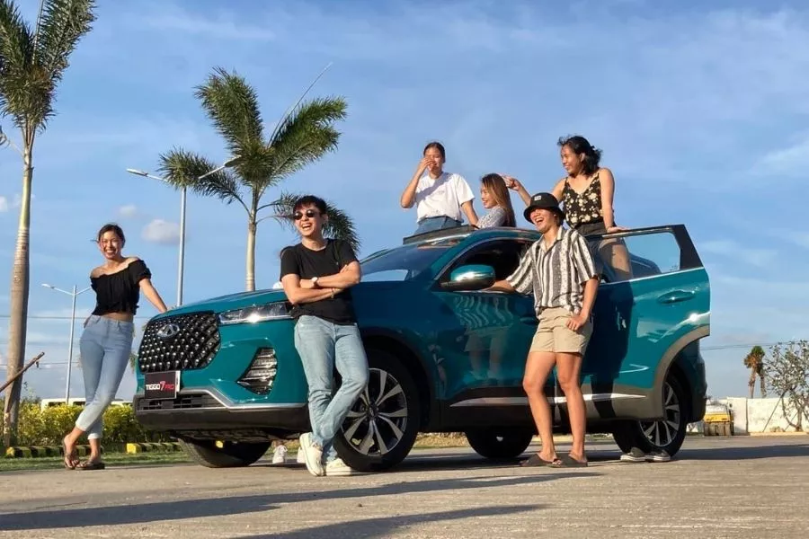 Chery Tiggo 7 Pro with volleyball pros