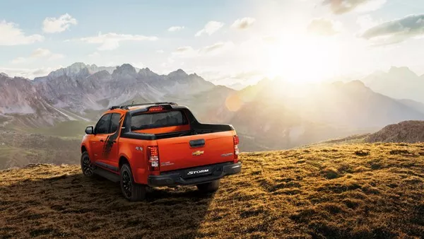 Chevrolet Colorado High Country Storm 2018 angular rear