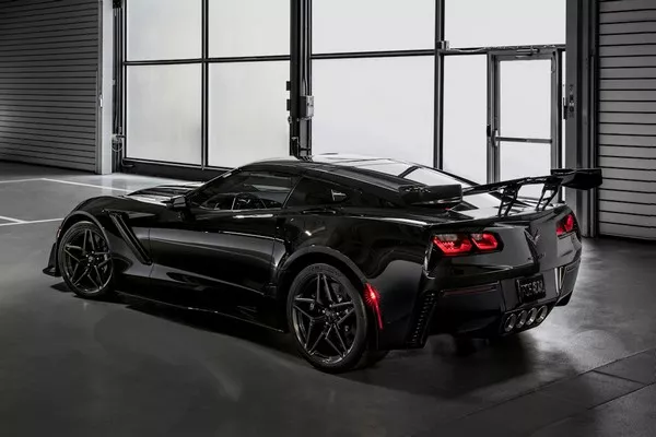 Chevrolet Corvette 2019 angular rear