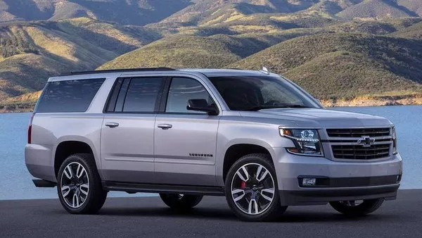 Chevrolet Suburban RST 2019 angular front