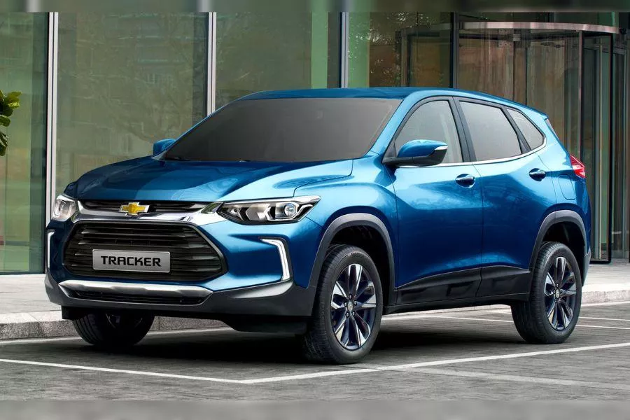 Chevrolet Tracker front view