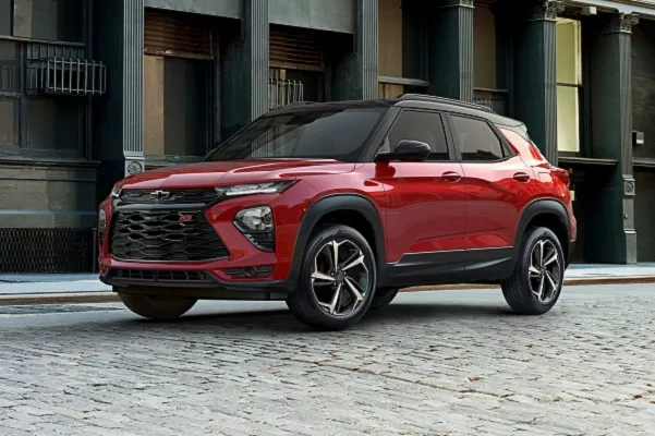 Chevrolet Trailblazer 2020 angular front 