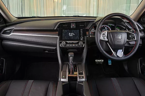 A picture of the interior of the new Honda Civic