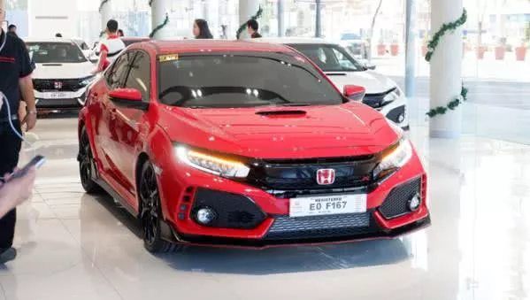 Honda Civic Type R 2018 on display at Honda Manila Car Bay