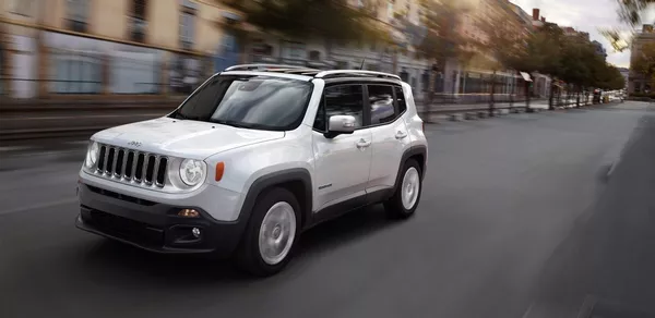 The angular front of the Jeep Renegade 2018 Limited 4x2