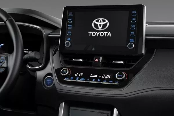 Corolla Cross touchscreen 