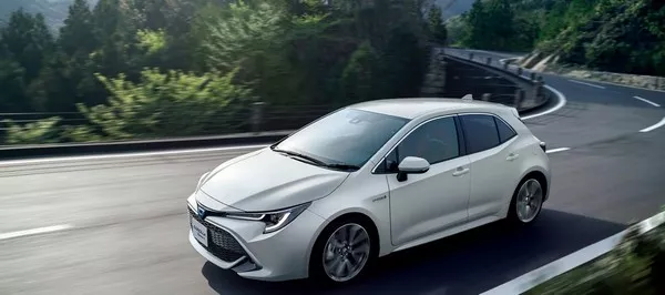 Toyota Corolla Sport 2019 on road