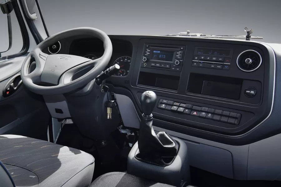 A picture of the cockpit of the Hyundai County New Breeze.