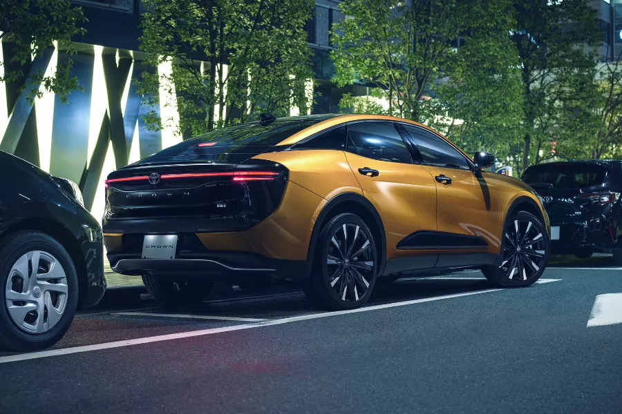 Check out the Crown crossover's rear end