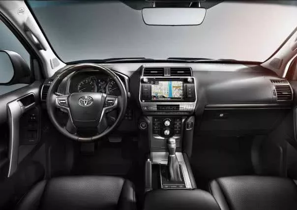 Toyota Land Cruiser 2018 dashboard
