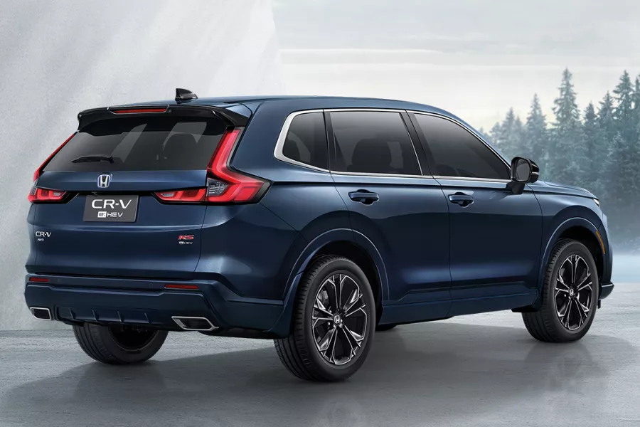 The Thai-spec CR-V e:HEV from the rear
