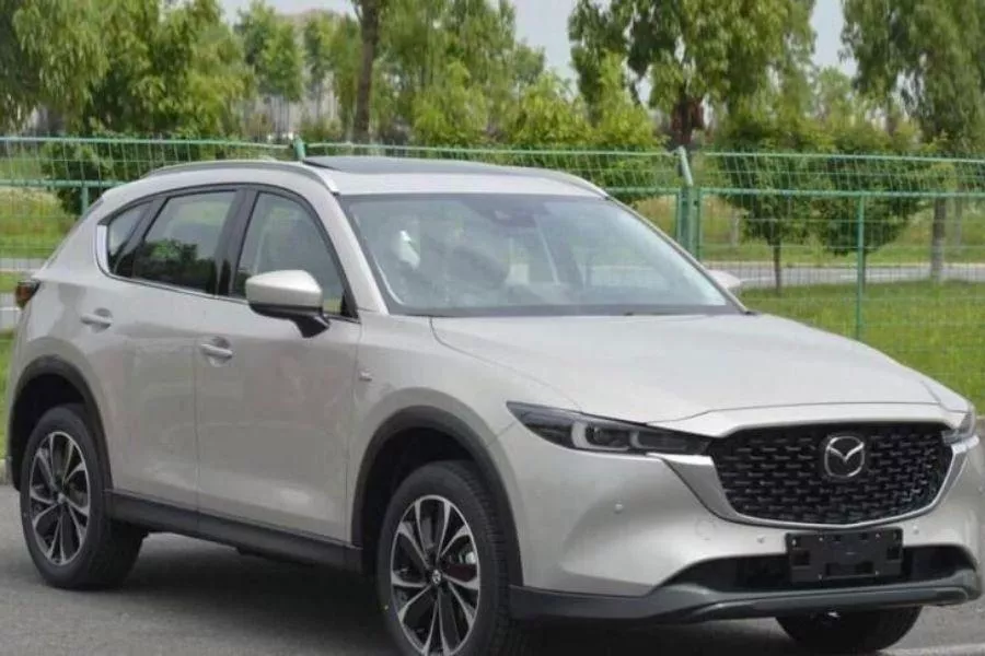 A picture of the facelifted 2022 Mazda CX-5