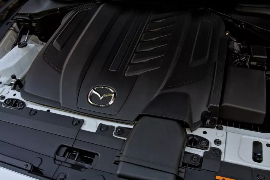 A picture of the CX-60's engine bay