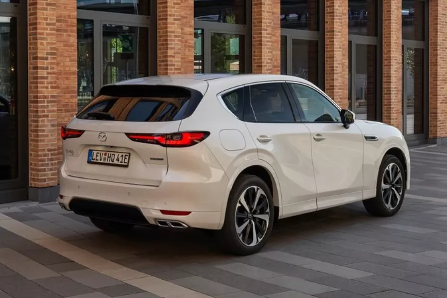 A picture of the rear of the Mazda CX-60