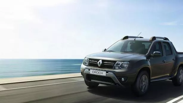 Angular front of a Duster Oroch