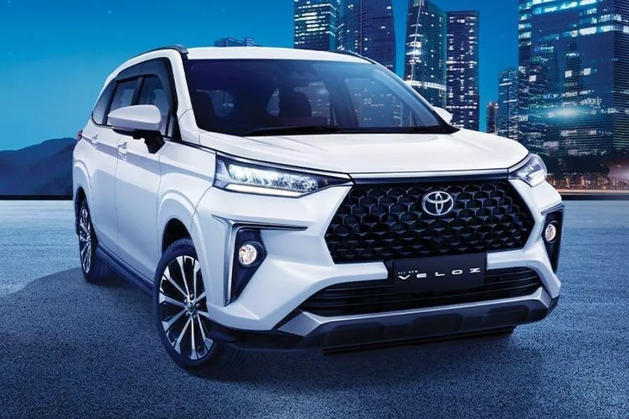 2022 Toyota Avanza Veloz front shot