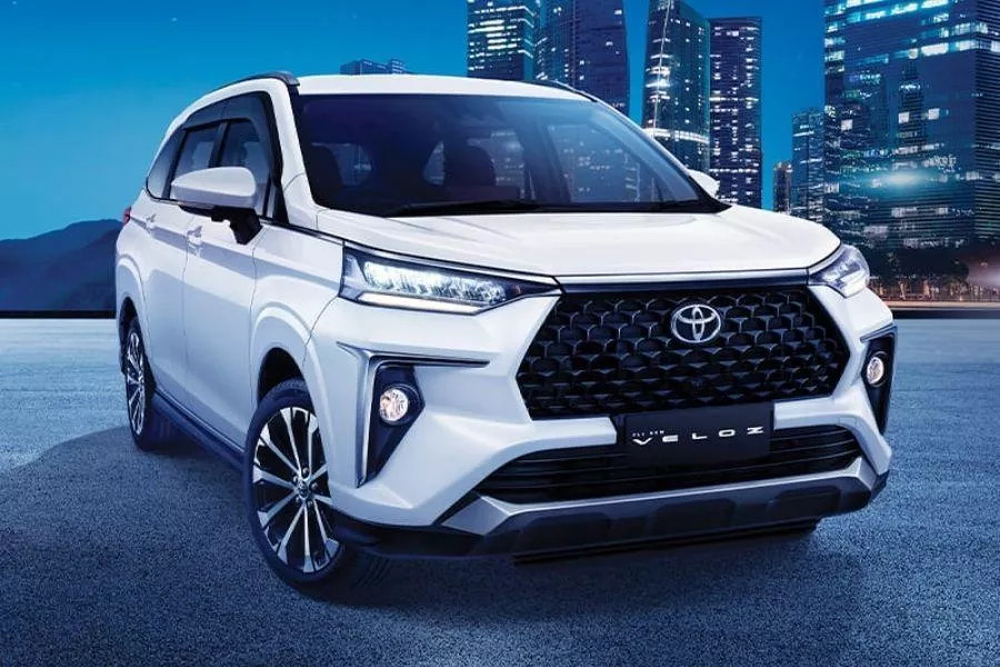 2022 Toyota Avanza Veloz front shot