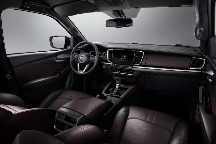 2022 Mazda BT-50 interior