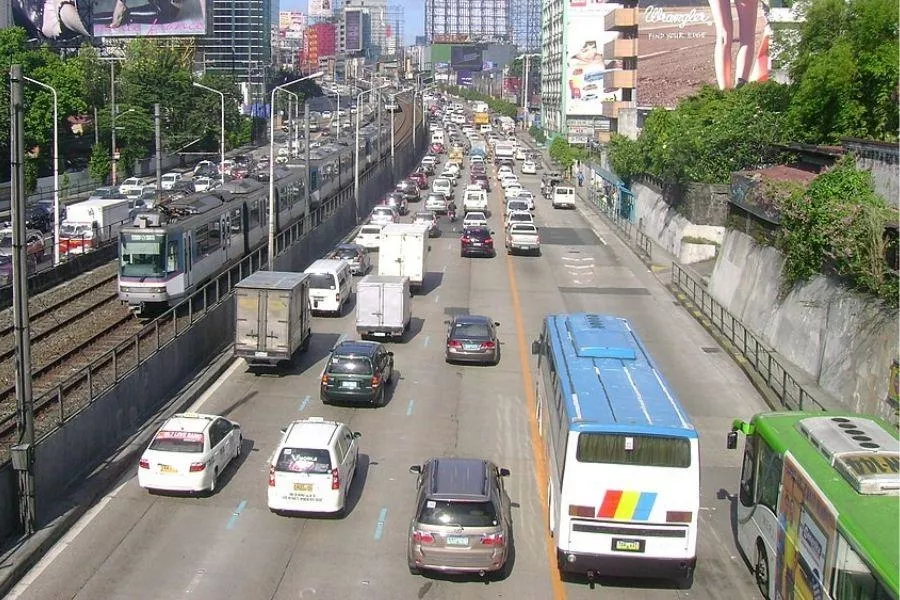 MMDA light truck ban on EDSA