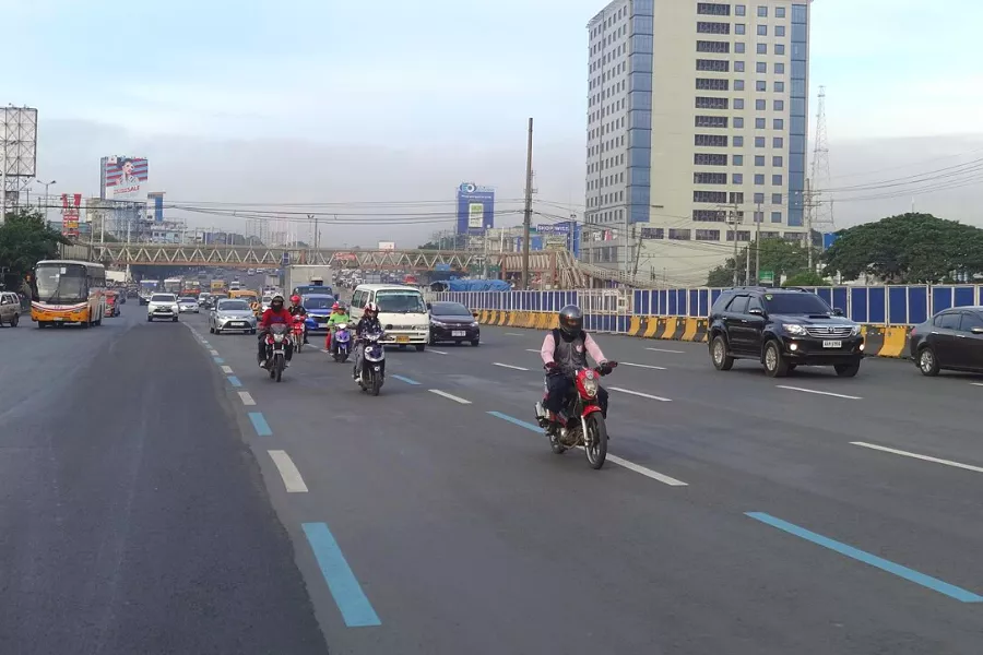 Commonwealth Avenue motorcycle lane