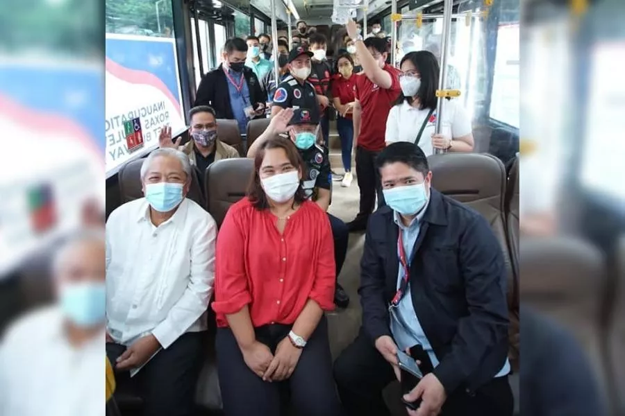 Roxas Blvd and Taft Avenue EDSA busway stations