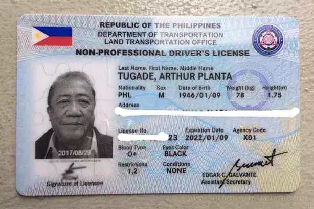 Plastic driver's license card in the Philippines