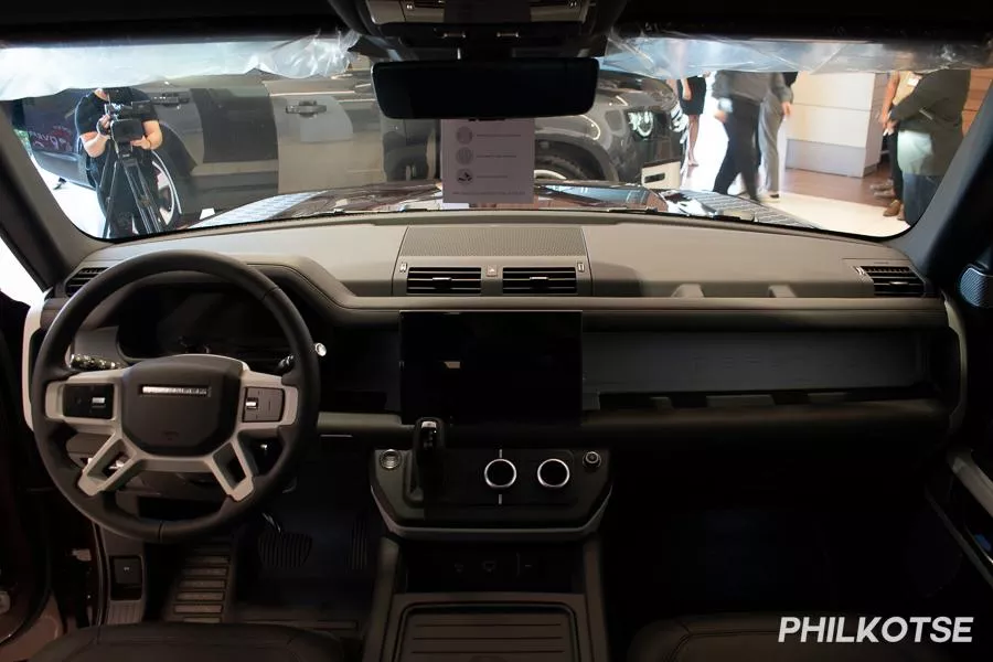 A picture of the Defender 130's cabin in a different color scheme