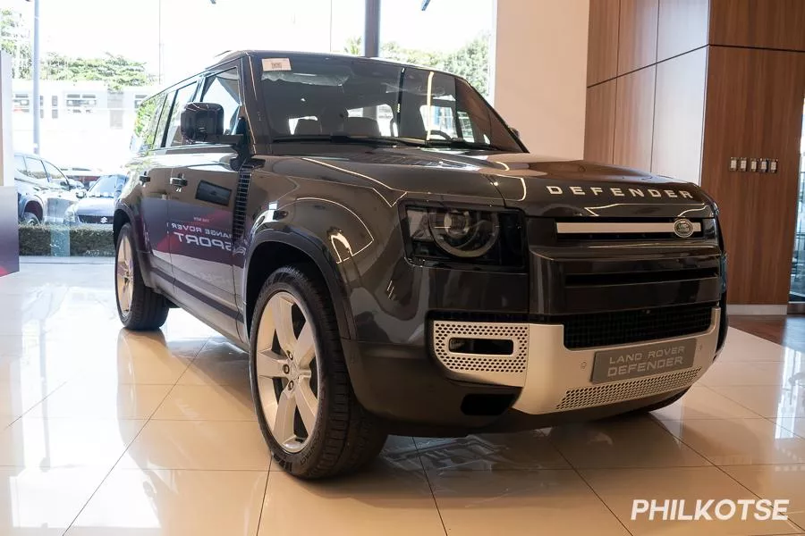 Land Rover Defender 130