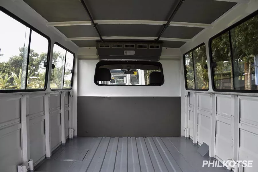 A K2500 Kargo lacks the row-type seats provided for the Karga variant A picture of the K2500 Kargo's rear cab