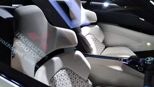 mitsubishi e-evolution seat details
