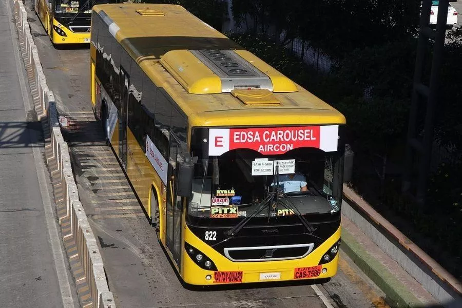 A picture of the EDSA bus lane