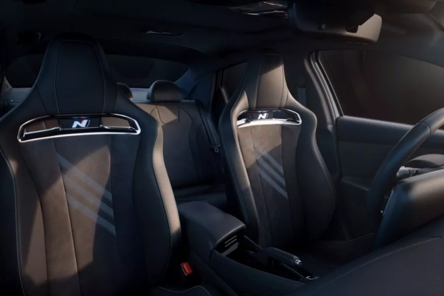 The Elantra N's interior with the optional bucket seats A picture of the interior of the Elantra N