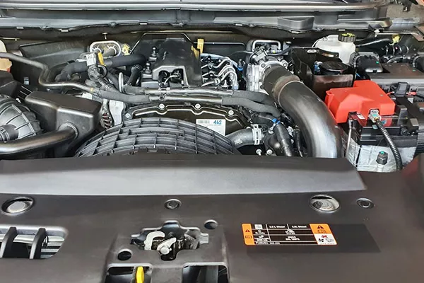 A picture of the PH-Spec Everest's 2.2-liter engine