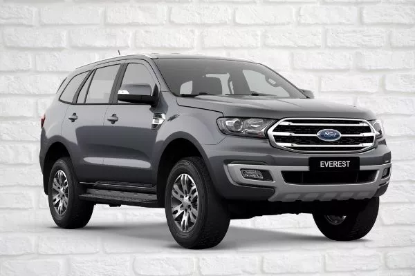 The Everest Trend in Meteor Gray