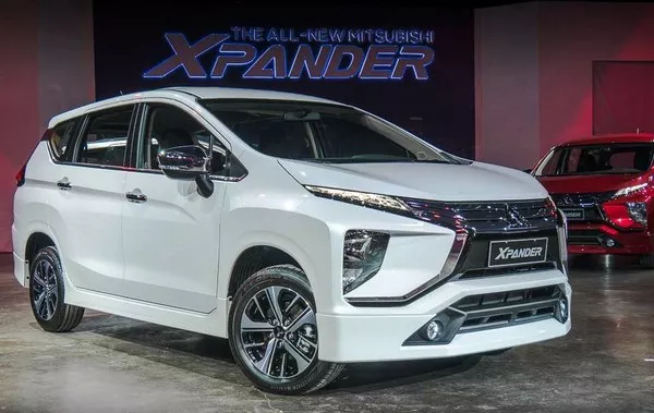 Mitsubishi Expander 2018 angular front