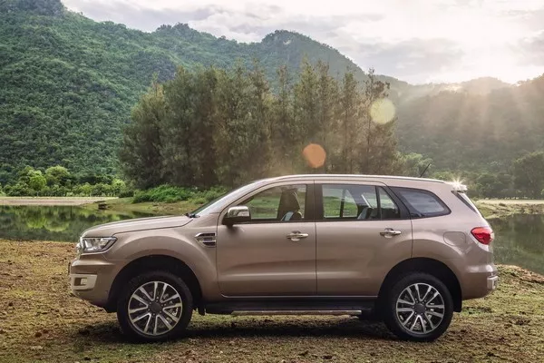 Ford Everest facelift for Thai market Facelifted Ford Everest in Thailand