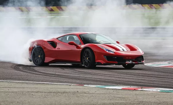 Ferrari 488 Pista Spider safety