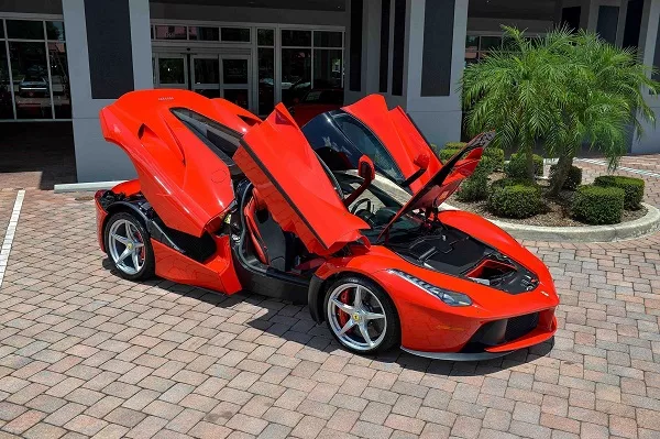 Ferrari V8 Hybrid appreance