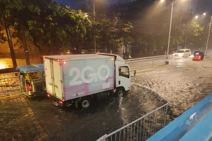 A picture of a flooded road in Manila